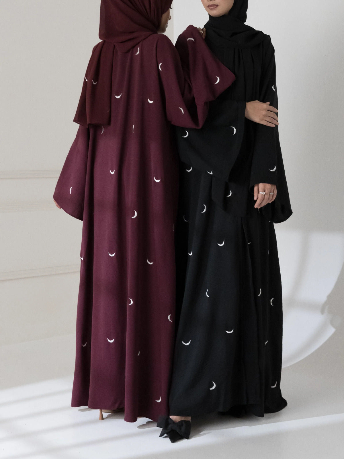 Front Back Moon 🌙 Embroidered Abaya with stoller 2PCs 
