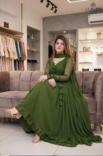 14 August Premium Chiffon Long Flare Maxi with Lace Work & Plain Dupatta – 3PC