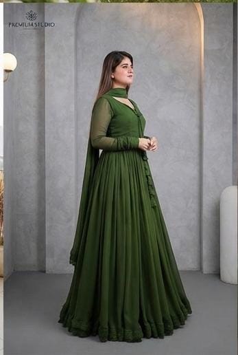 14 August Premium Chiffon Long Flare Maxi with Lace Work & Plain Dupatta – 3PC