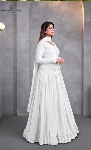14 August Premium Chiffon Long Flare Maxi with Lace Work & Plain Dupatta – 3PC